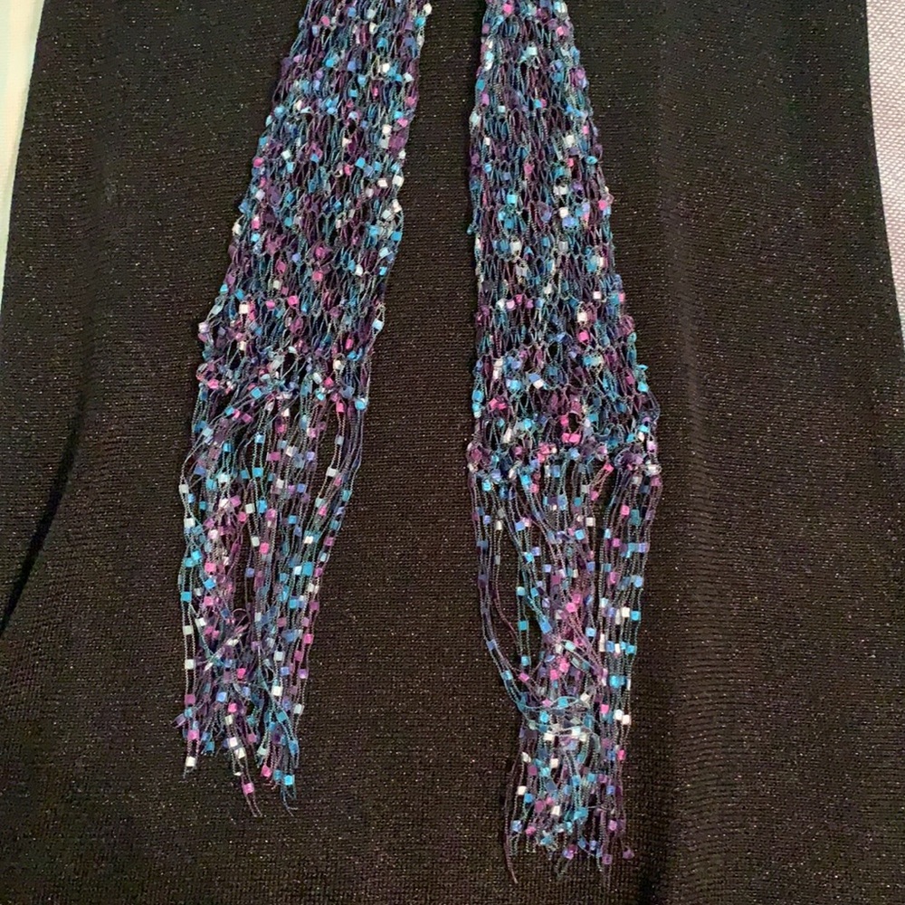 Handmade scarf - Picture 3 of 5